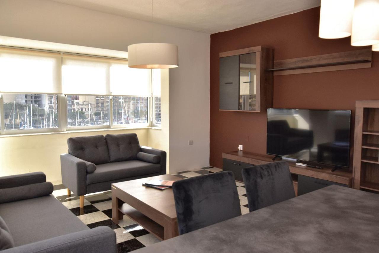 2 Bedroom, Bright & Central Top Floor Apartment - 5 مسيدا المظهر الخارجي الصورة