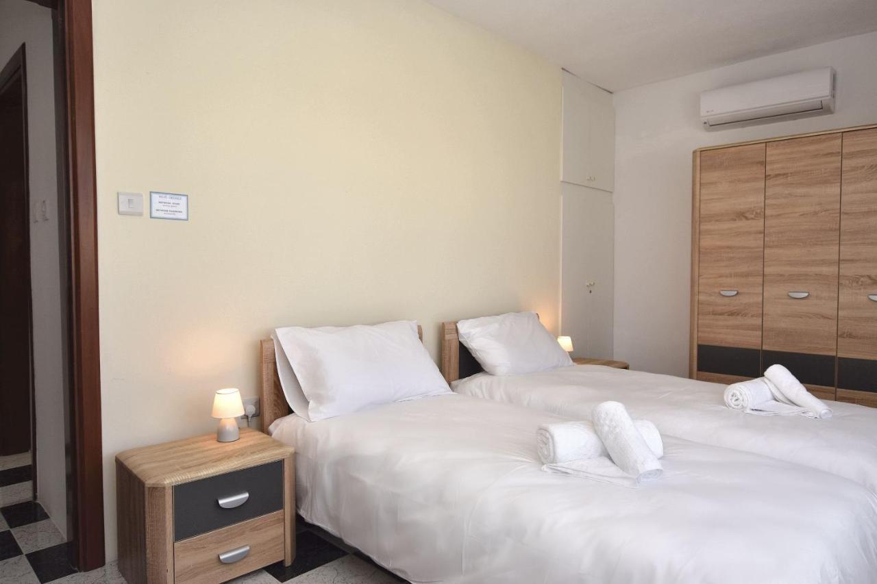2 Bedroom, Bright & Central Top Floor Apartment - 5 مسيدا المظهر الخارجي الصورة
