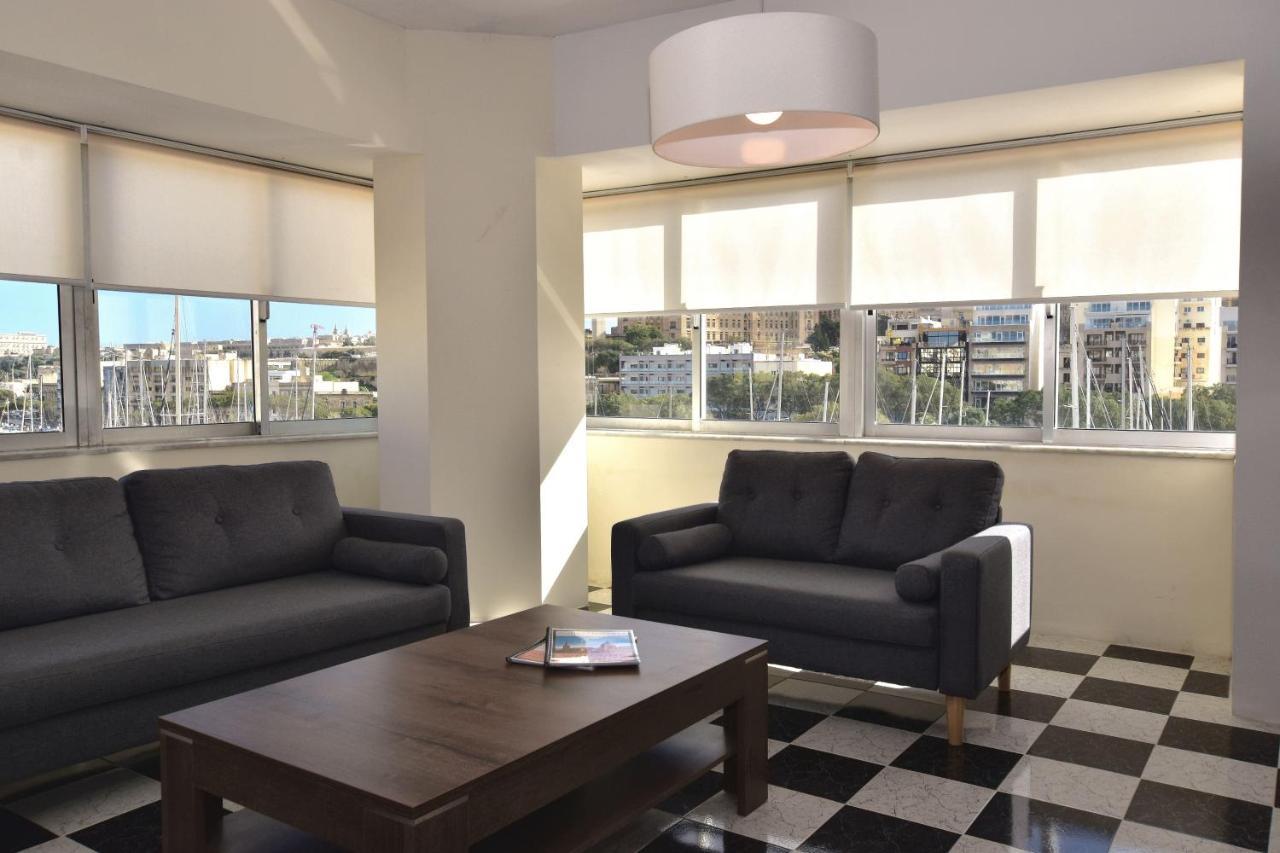 2 Bedroom, Bright & Central Top Floor Apartment - 5 مسيدا المظهر الخارجي الصورة