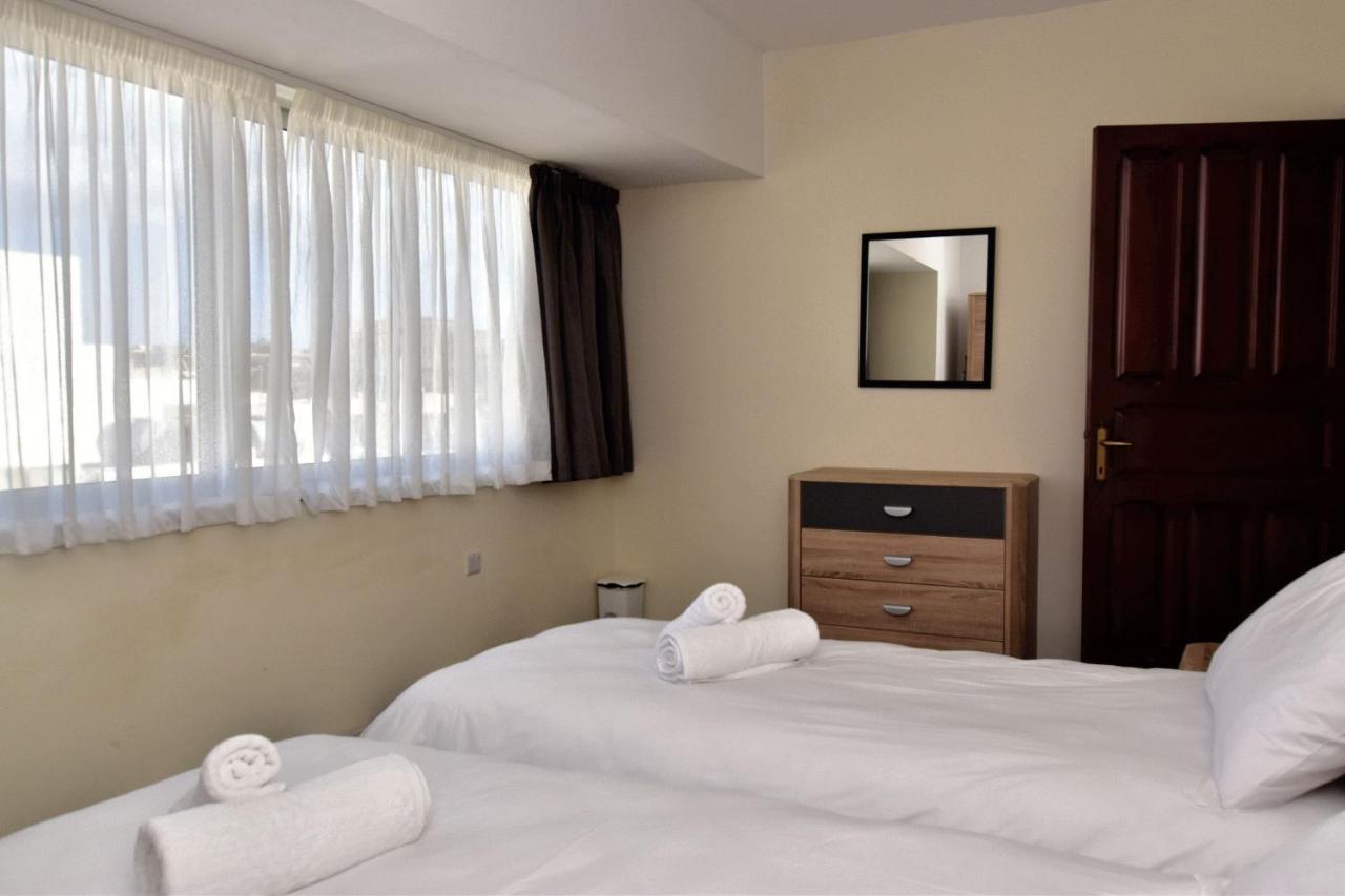 2 Bedroom, Bright & Central Top Floor Apartment - 5 مسيدا المظهر الخارجي الصورة