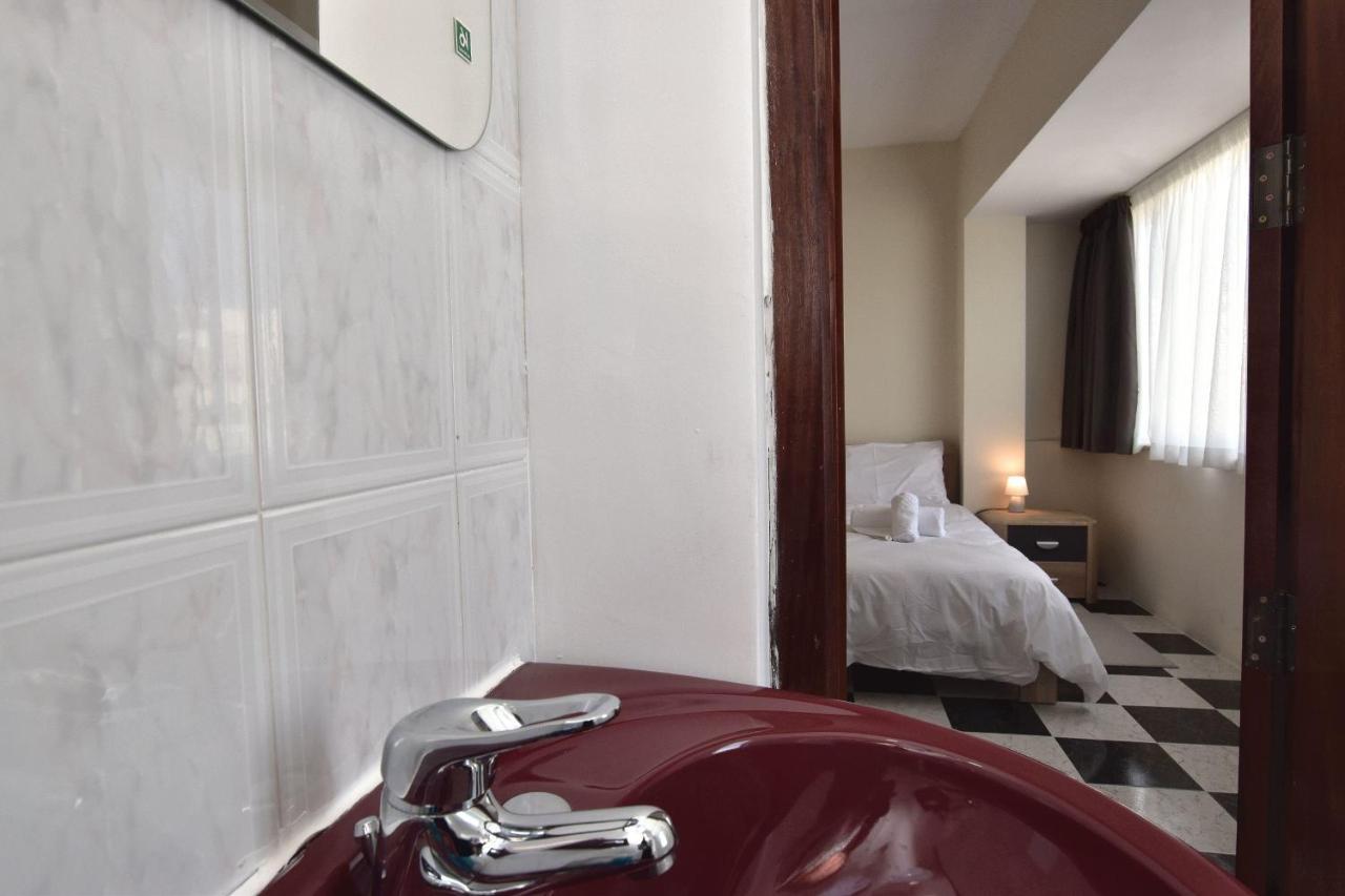 2 Bedroom, Bright & Central Top Floor Apartment - 5 مسيدا المظهر الخارجي الصورة